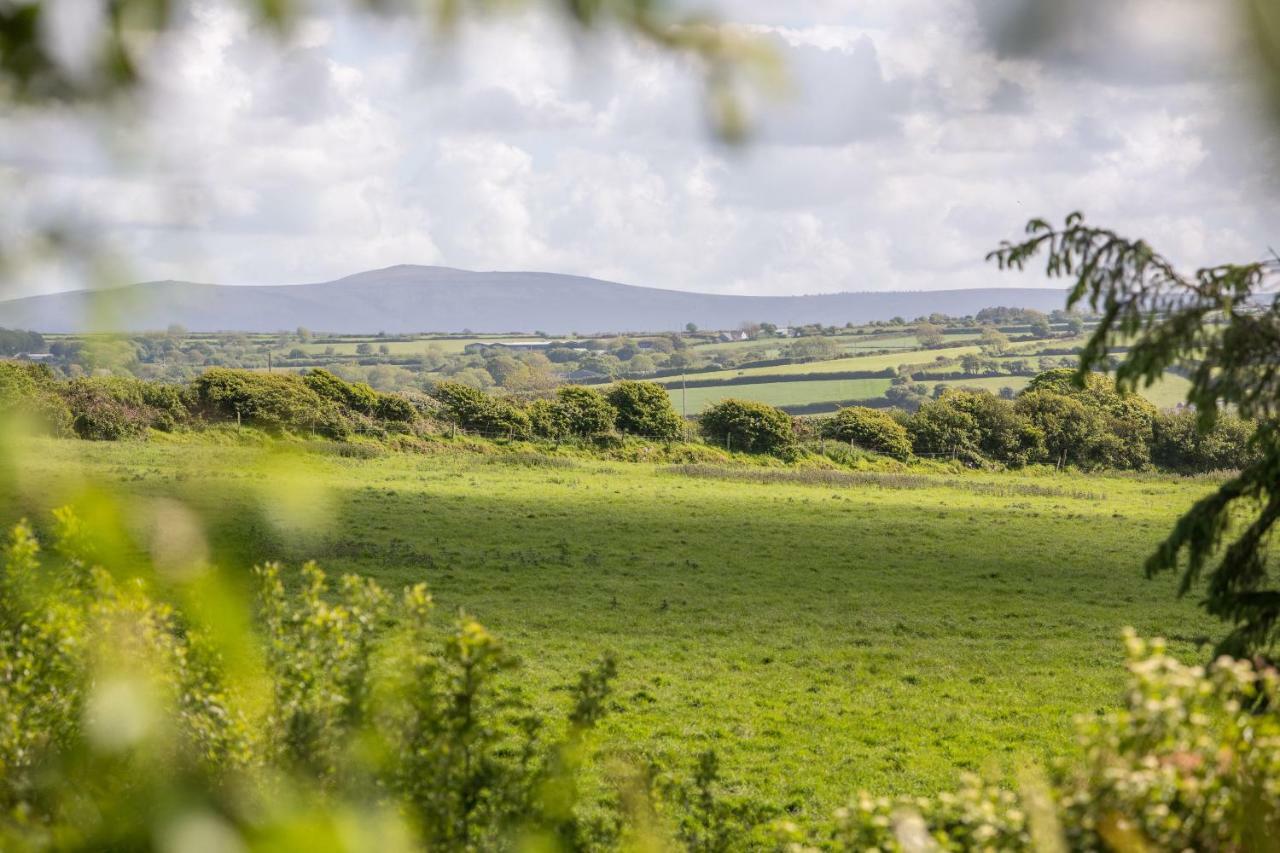 Cwm Connell Coastal Cottages Moylgrove 外观 照片