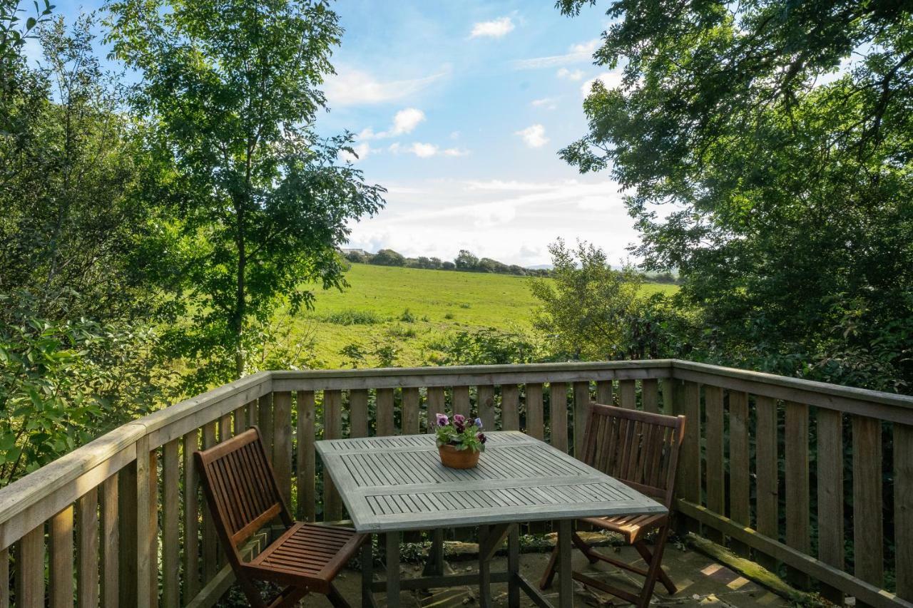 Cwm Connell Coastal Cottages Moylgrove 外观 照片